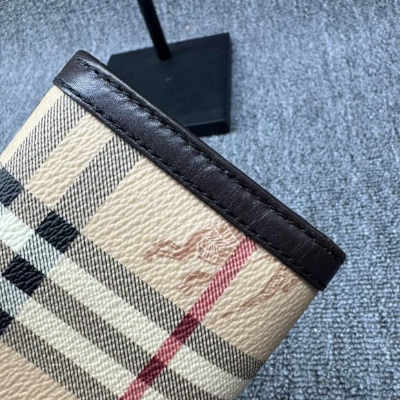 Burberry Leather Wallet 166-032425 - Picture 5 of 14